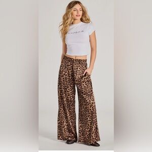 Lavish Leopard Print Palazzo Wide-Leg Pants